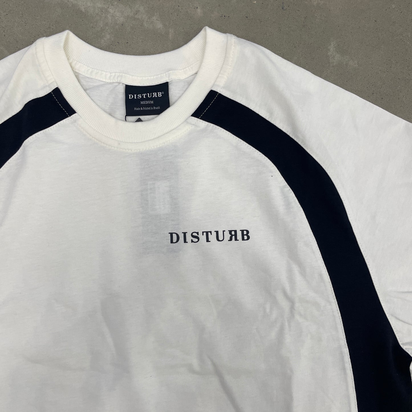 Camiseta Disturb Smart Cut Off White