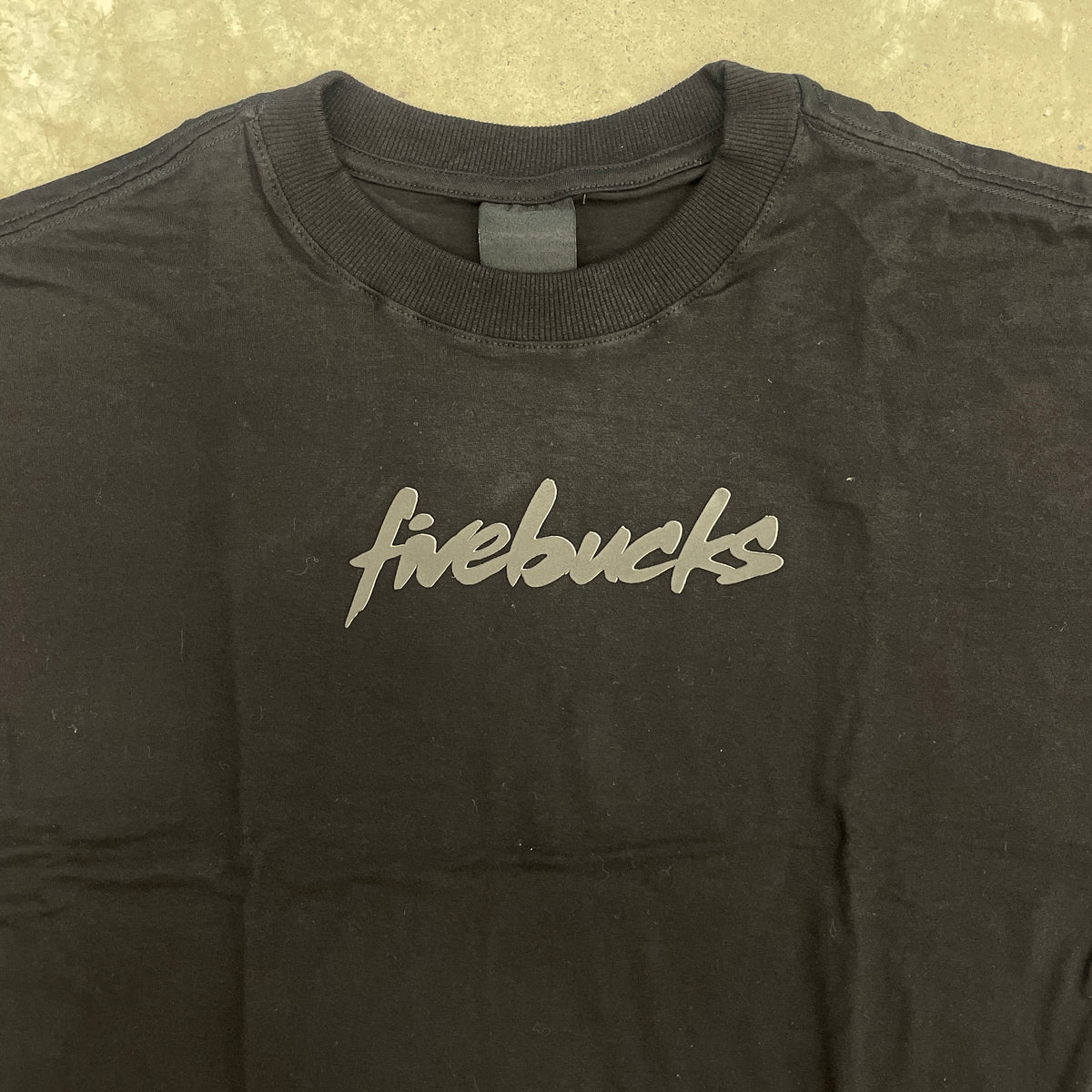 Camiseta Fivebucks Oversized Two Curved Preto