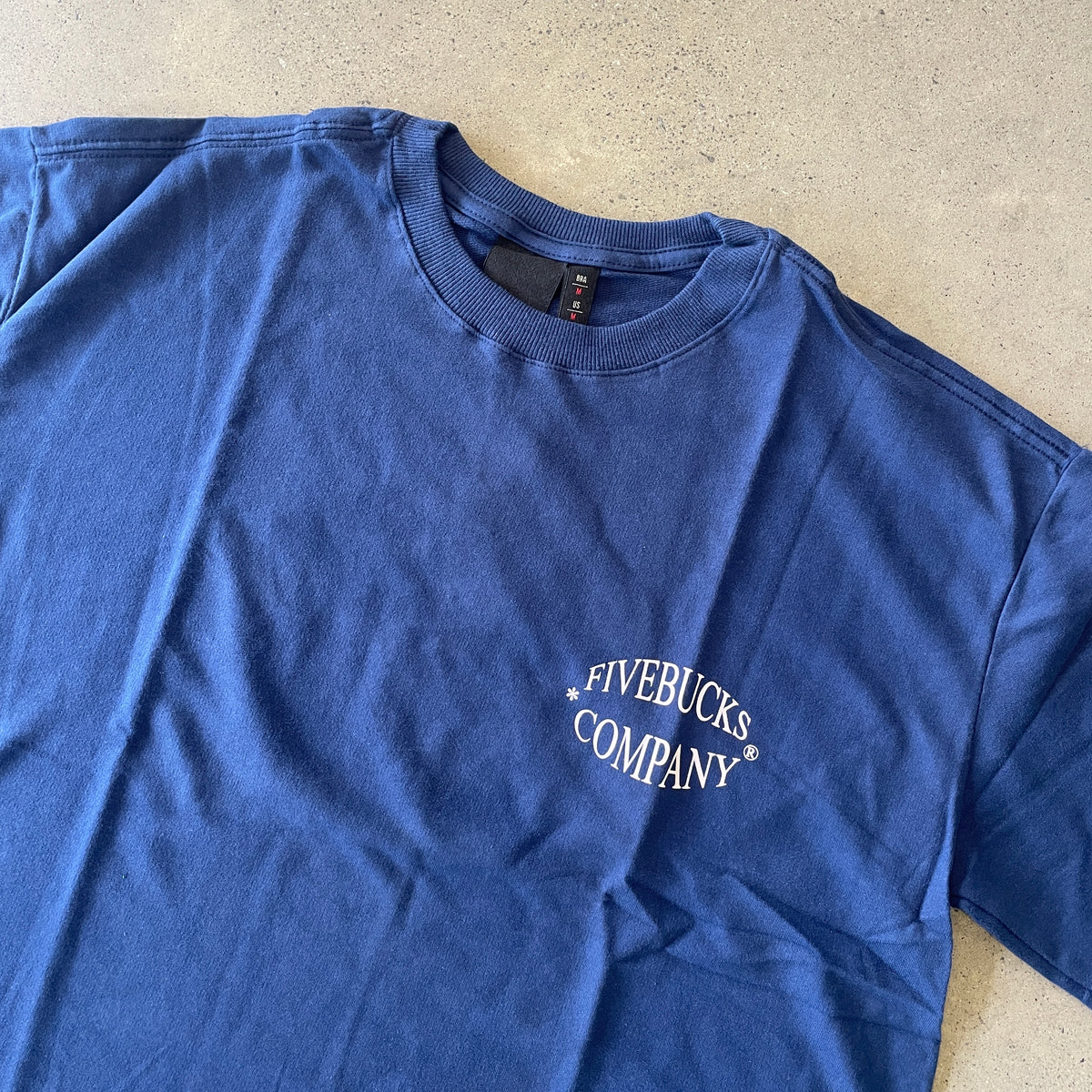 Camiseta Fivebucks Rose Heavy Azul Marinho