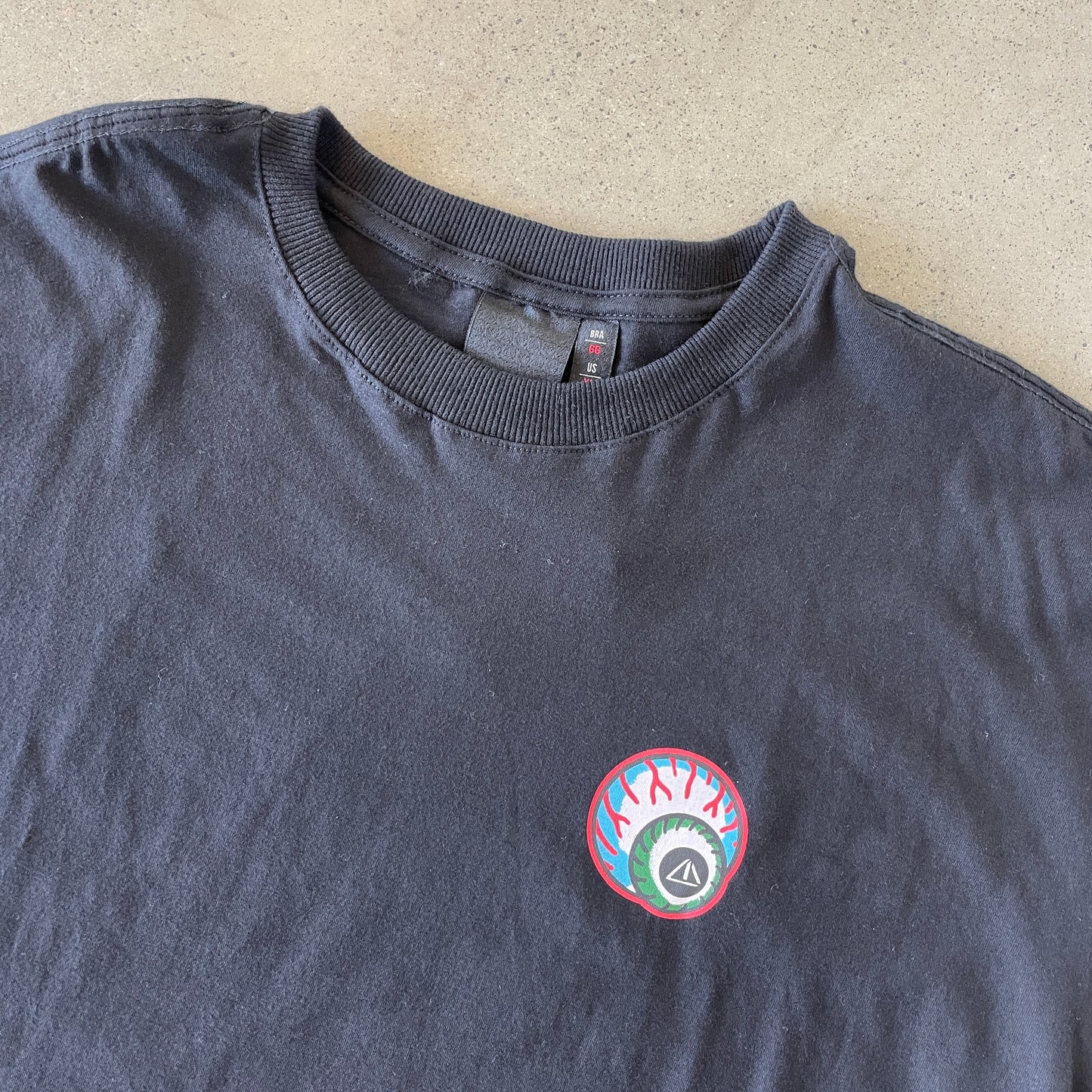 Camiseta Fivebucks Eyes On Me Preto