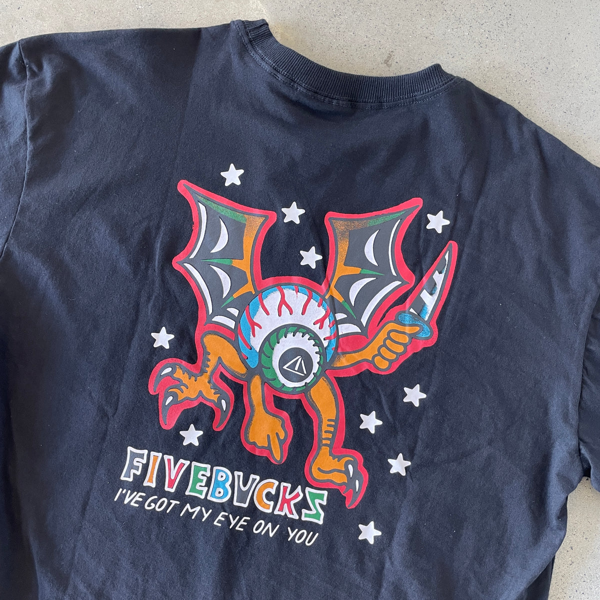 Camiseta Fivebucks Eyes On Me Preto