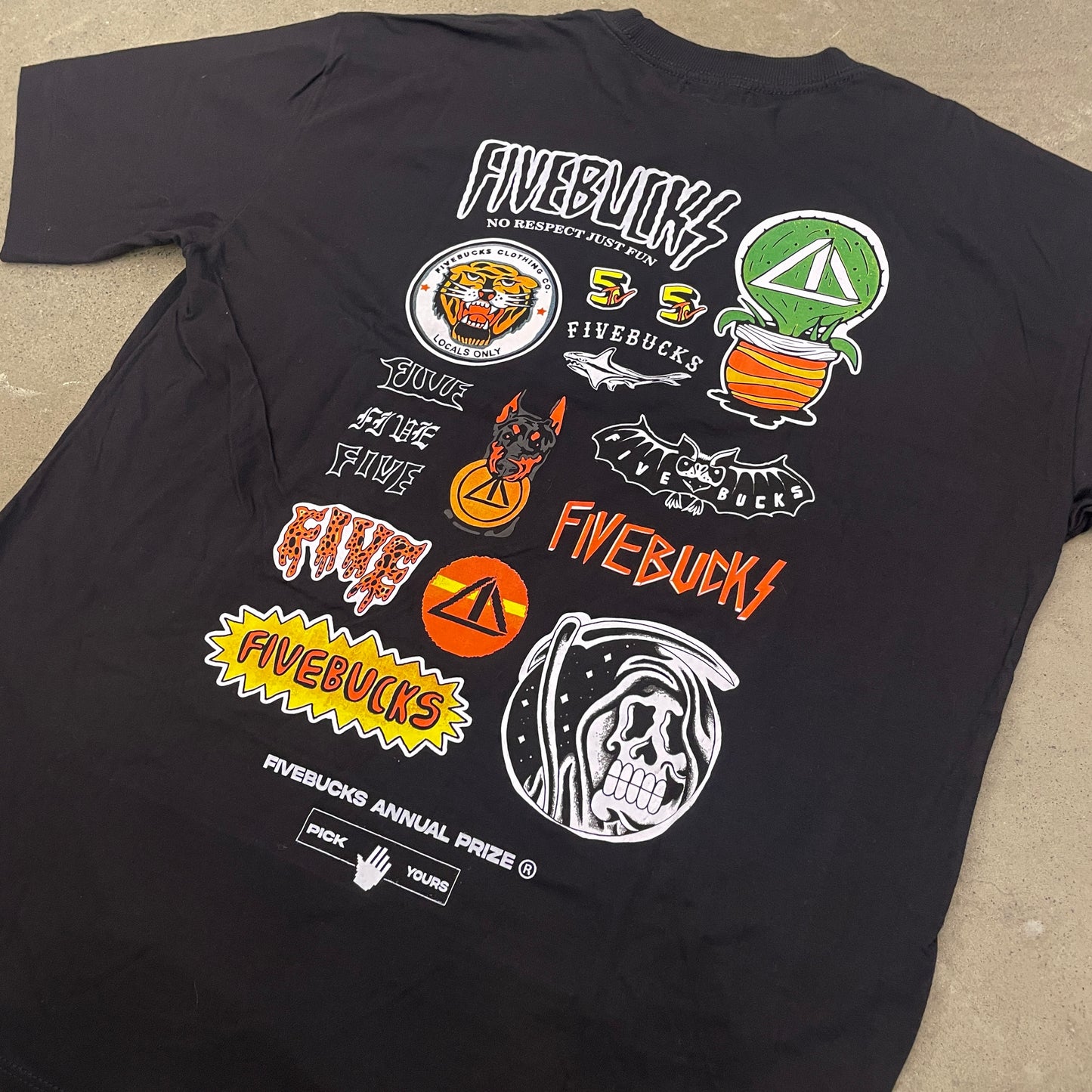 Camiseta Fivebucks Annual Prize Preto