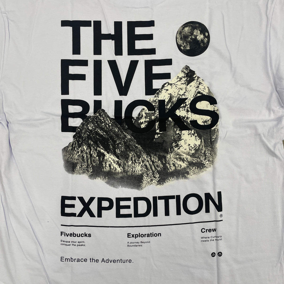 Camiseta Fivebucks Expedition Branca