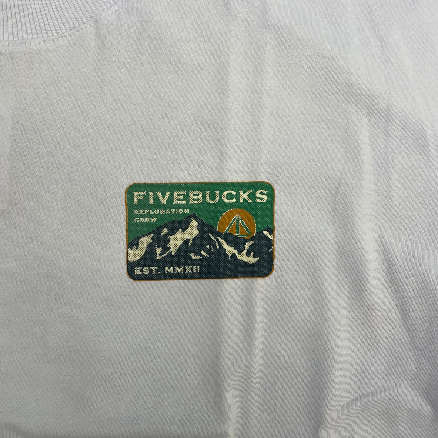 Camiseta Fivebucks Exploration Crew Branco
