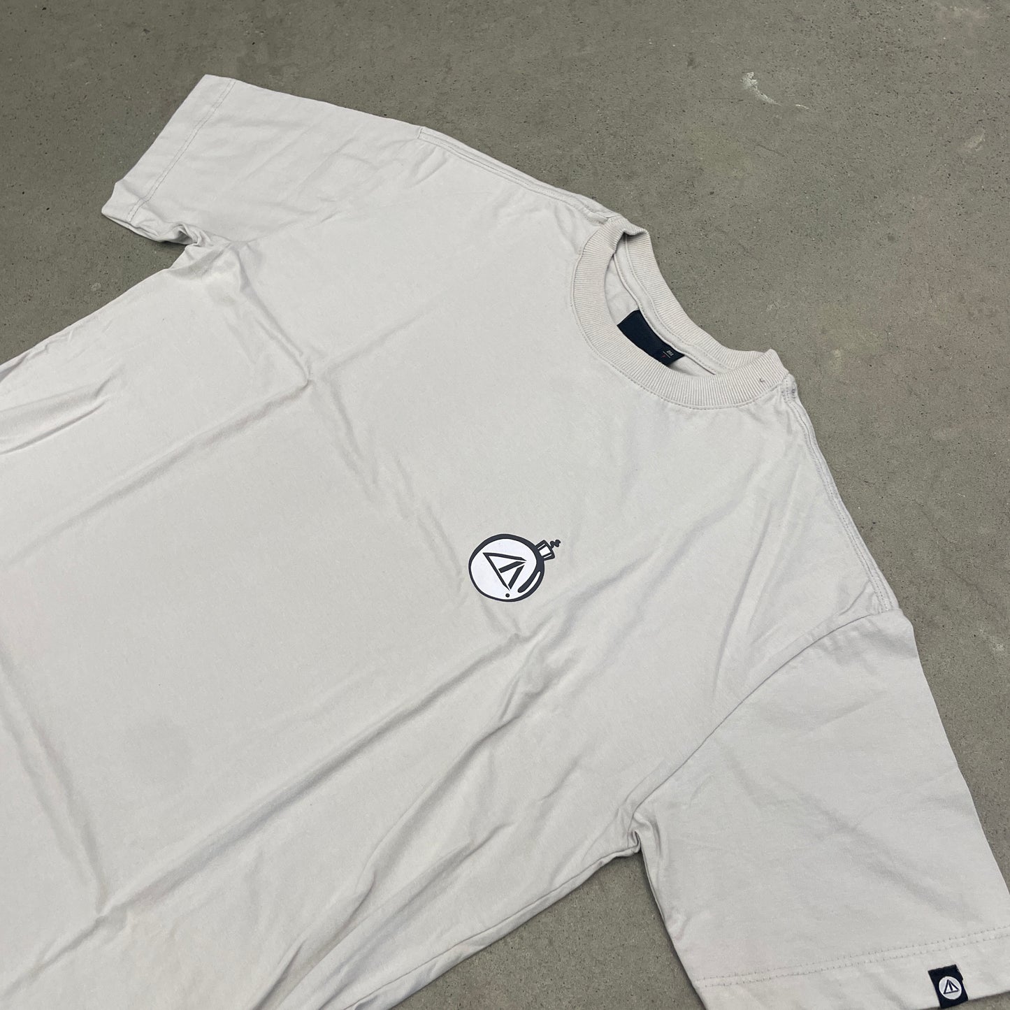 Camiseta Fivebucks Xmas Ball Iced
