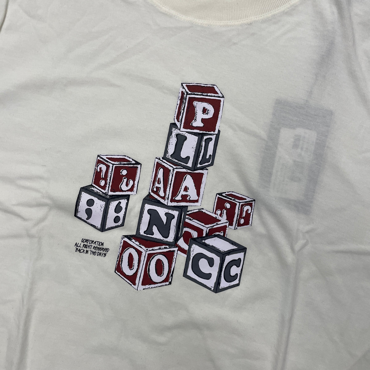 Camiseta Plano C Cube Letters Marfim