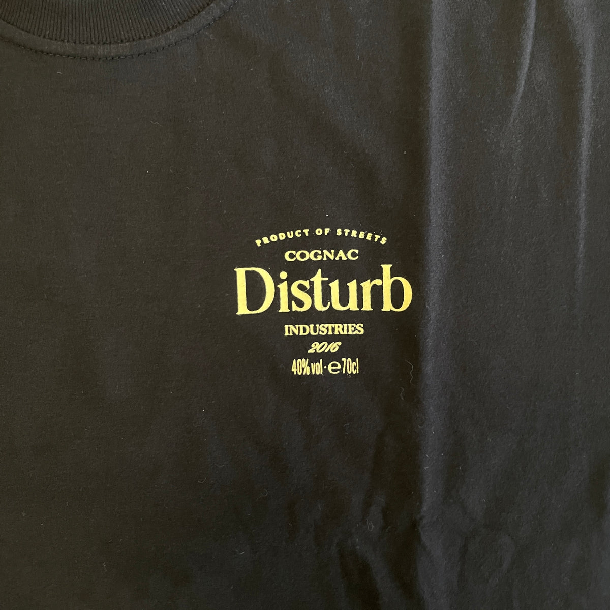 Camiseta Disturb Hennesy Preto