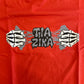 Camiseta Tia Zika Infantil Skull Hands Vermelho/Cinza